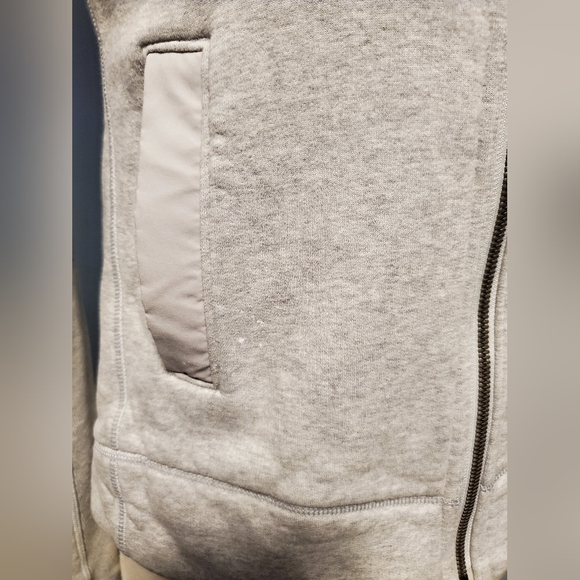 Lululemon En Route Light Heather Grey Jacket Athletic Workout Sweatshirt 4 - Picture 6 of 13